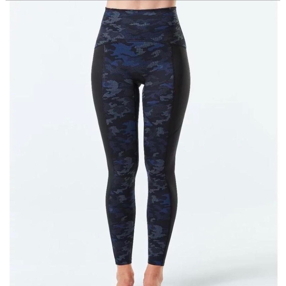 Spanx Look at Me Now Seamless Camo Leggings Navy Black High Waist Medium